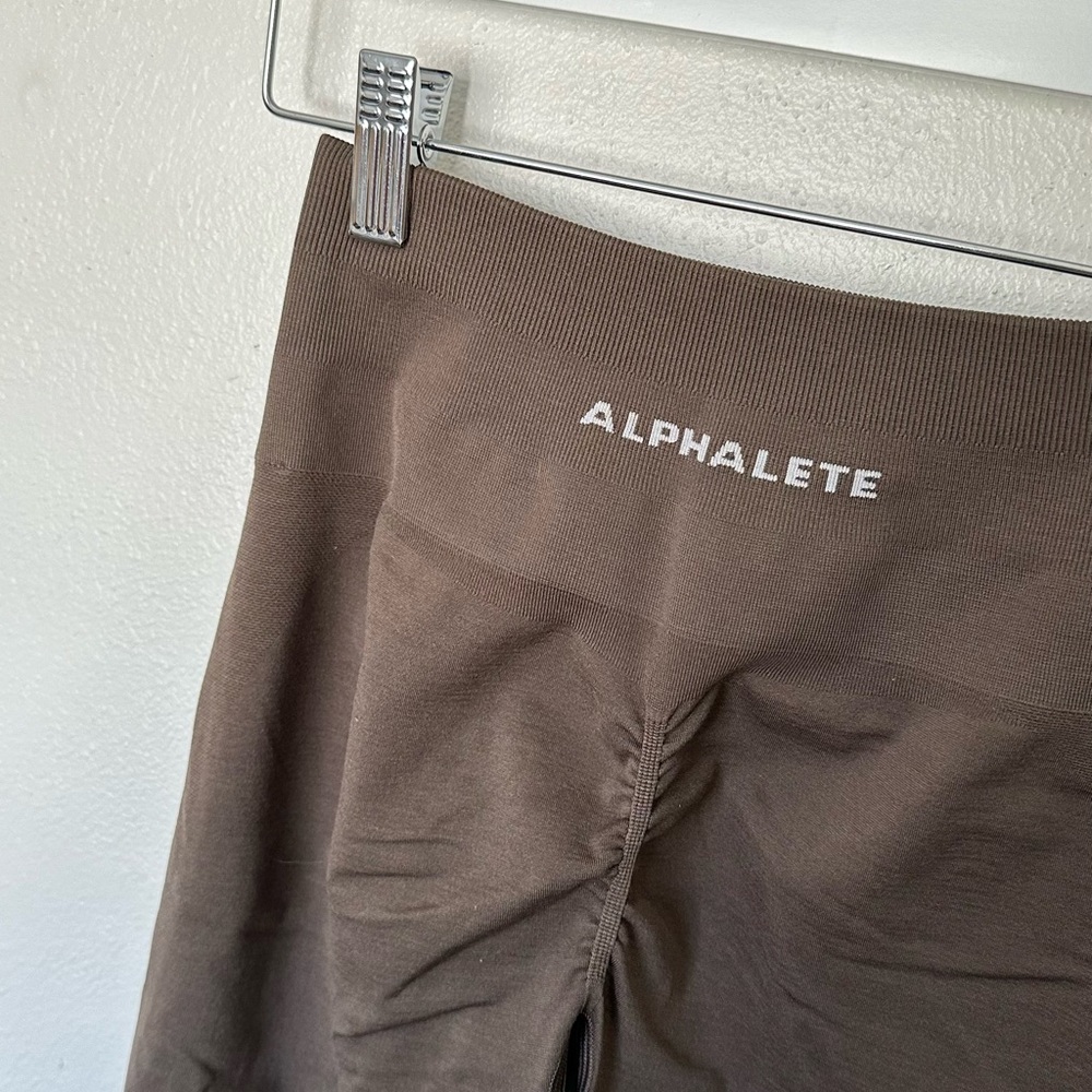 alphalete amplify mocha legging